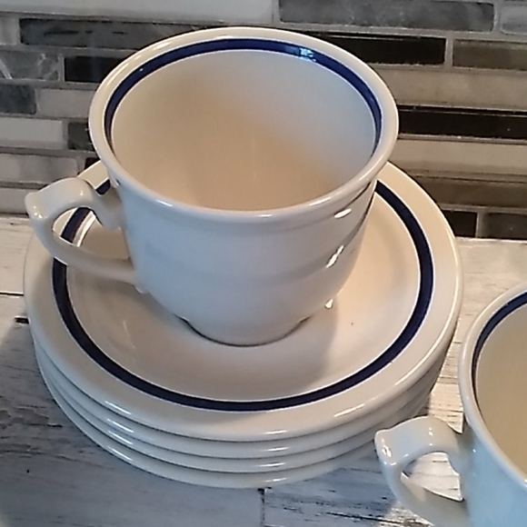 Vintage Homer Laughlin cup saucers - Picture 2 of 4